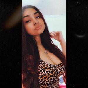 Meet your Posher, Daniela